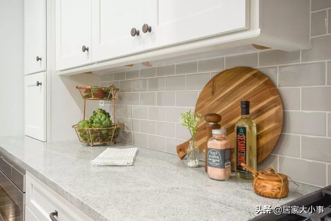 墙壁发霉脏怎么刷,家里墙壁脏自己怎么重新刷