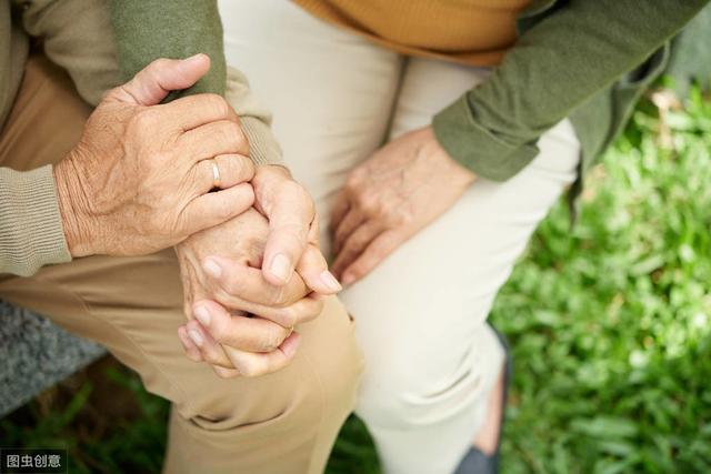 老爸老妈不需要*生活性**？有多少他们说不出口的需求，其实你不懂