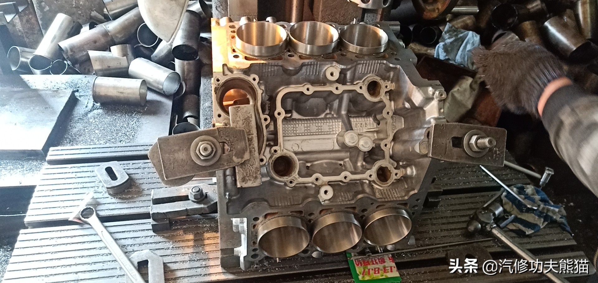 大众途锐急加速发动机故障灯点亮,大众新款途锐车子烧机油