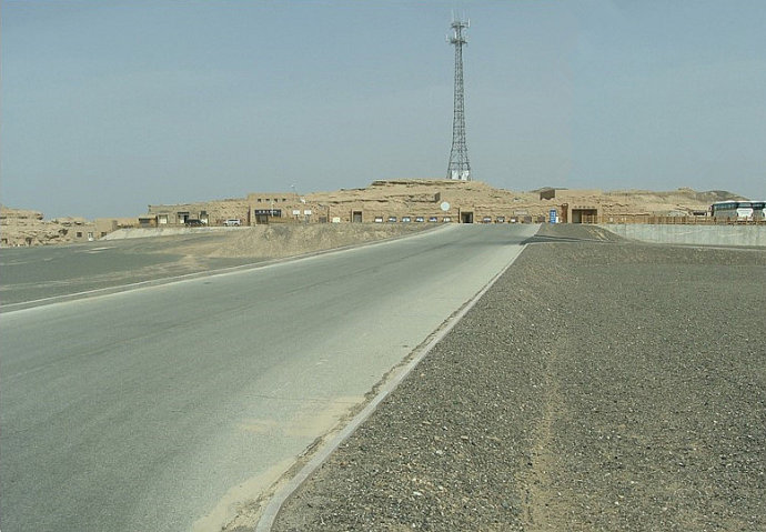 敦煌雅丹魔鬼城景观,大西北七彩丹霞地貌风景绝美震撼