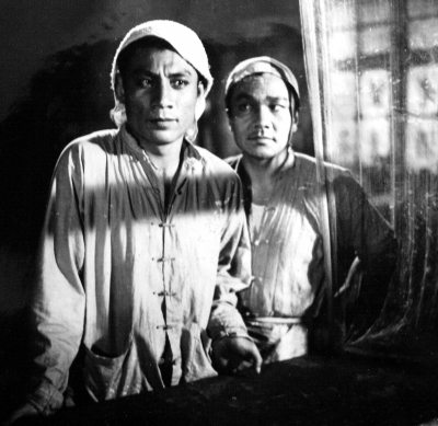 郭振清演的老电影平原游击队,郭振清平原游击队骑马出场视频