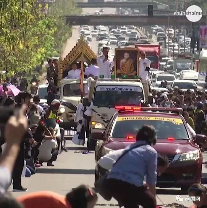 泰国捐钱最多的僧人,泰国活着的高僧哭丧