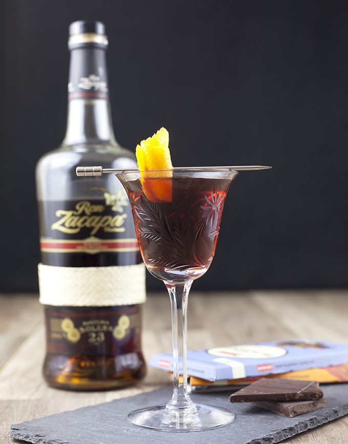 一个人去酒吧喝酒真实感受,酒吧喝酒到底有什么乐趣