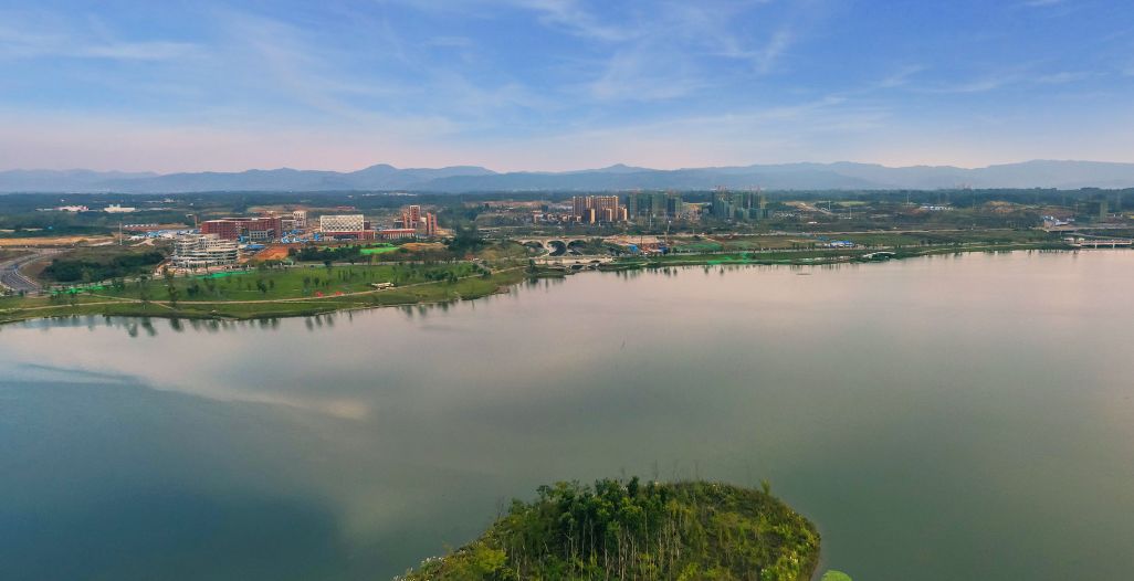 天府新区两大神盘同时拿证，清水11748元起，这下有房票的纠结了