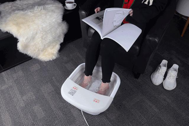 能折叠会按摩的恒温足浴盆,可以加热带按摩的洗脚盆