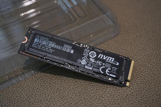 建兴512固态硬盘使用寿命,东芝固态硬盘一般的使用寿命