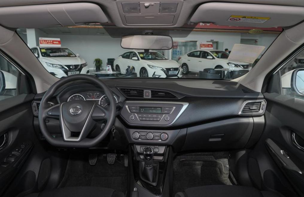 日产蓝鸟老款和新款,2021款日产蓝鸟值不值得买