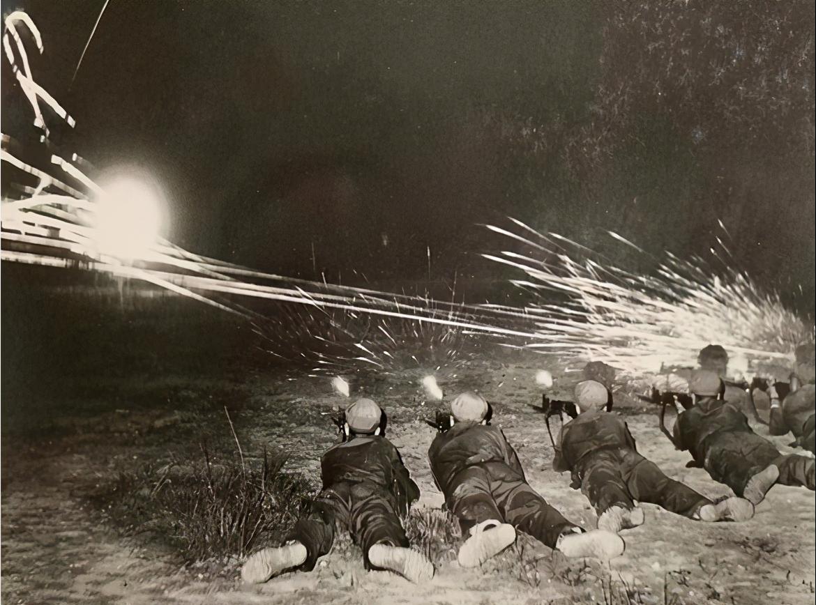 记忆老兵,老兵唤醒记忆感动全场