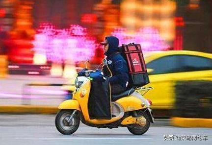 疫情下的滴滴网约车司机：出车3小时收入6.9元，送快递、外卖自救