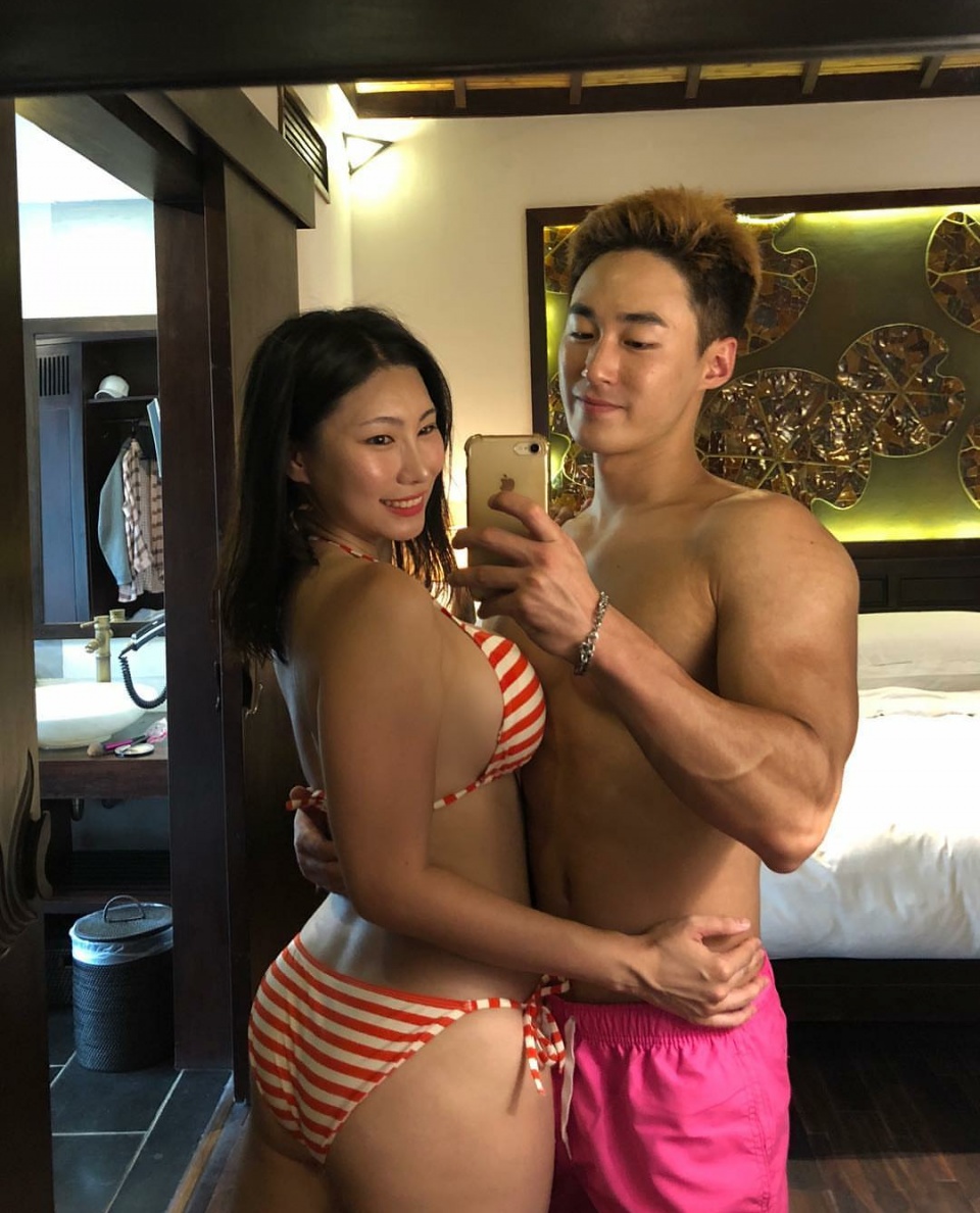 胖和壮的身材对比女生,身材瘦小和身材壮的女生对比