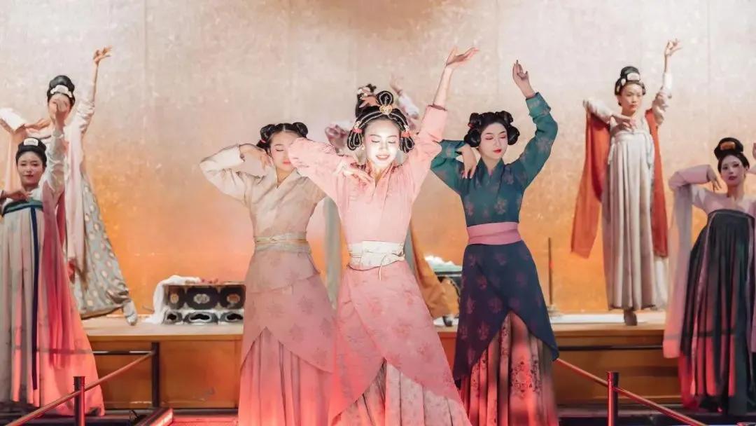 西安最新的街区,西安的国潮风格街区