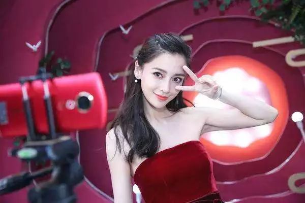 零几年智能手机群雄逐鹿,智能手机的10年