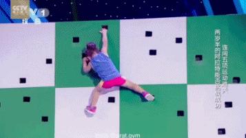 拥有6块腹肌的5岁孩子，人送外号“小泰山”！成年人都要跪了……