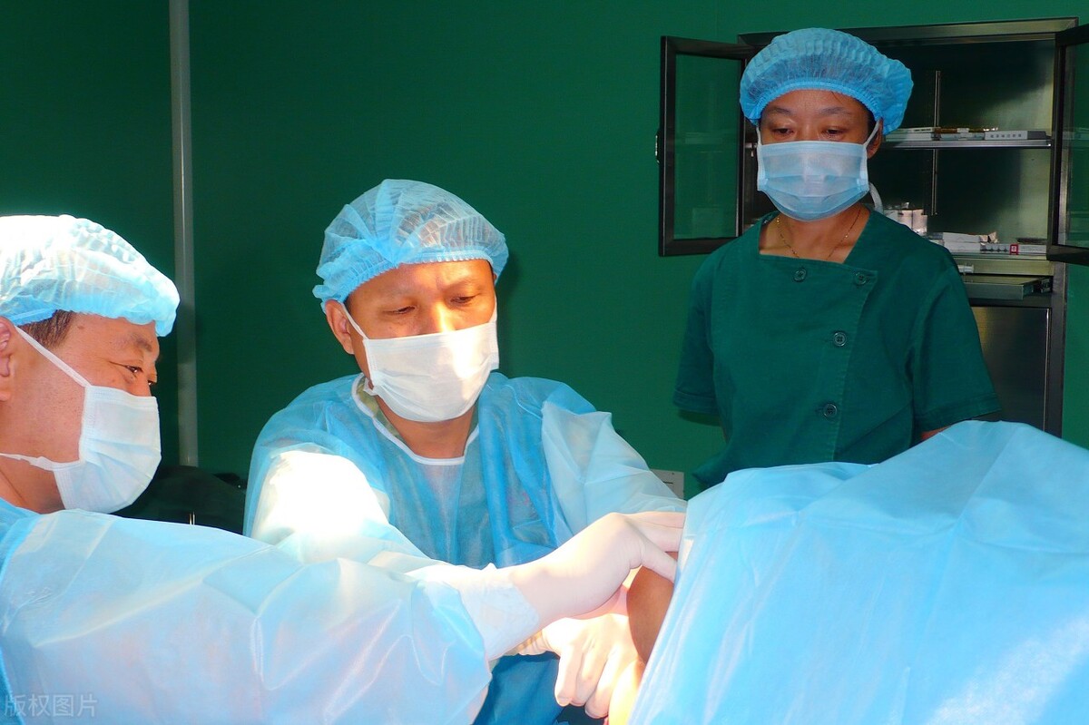 一个大学生在精神病院,一个大学生失败的经历