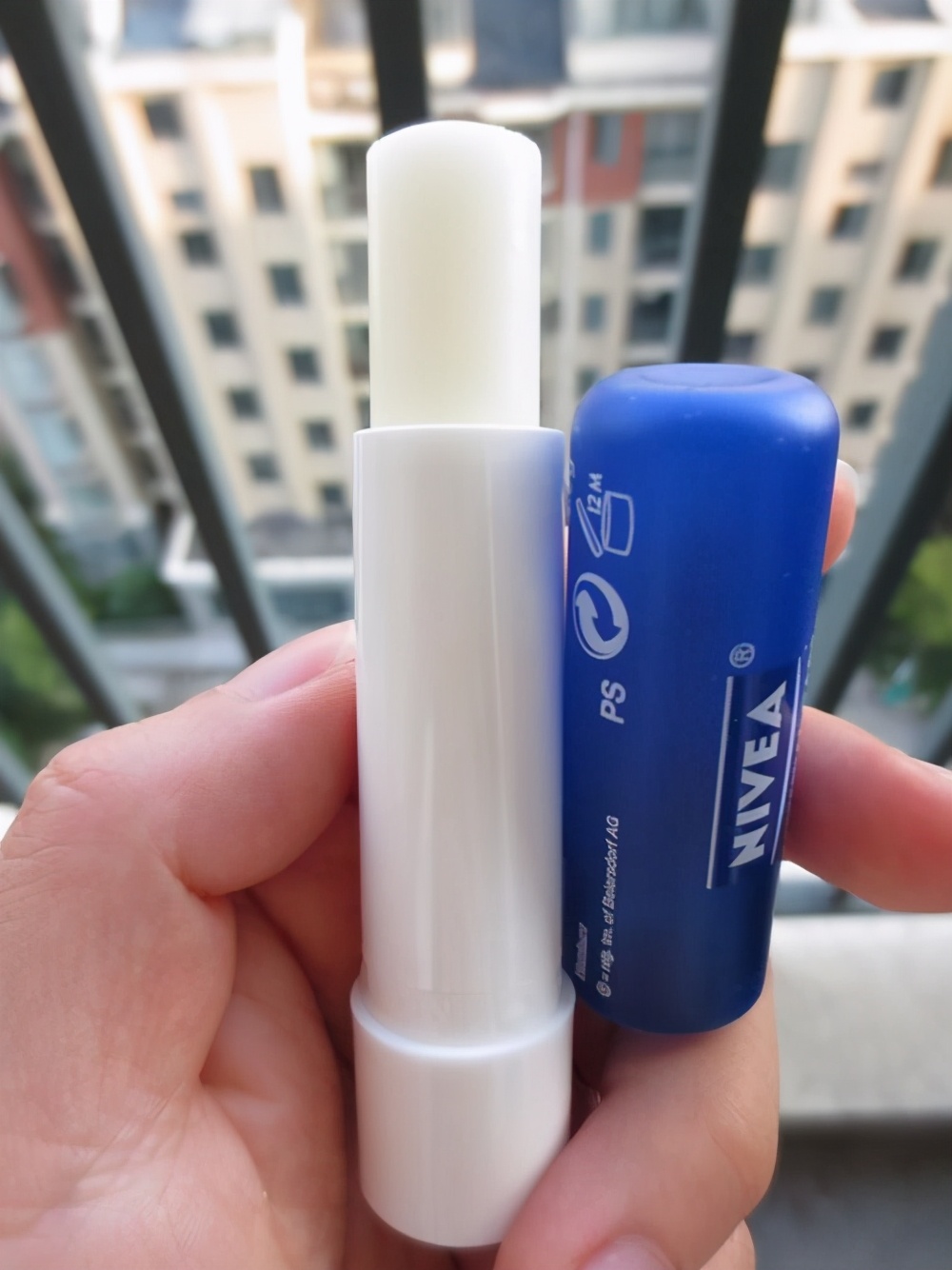 老年人用的唇膏什么牌子好,适合80-90岁老年人的唇膏