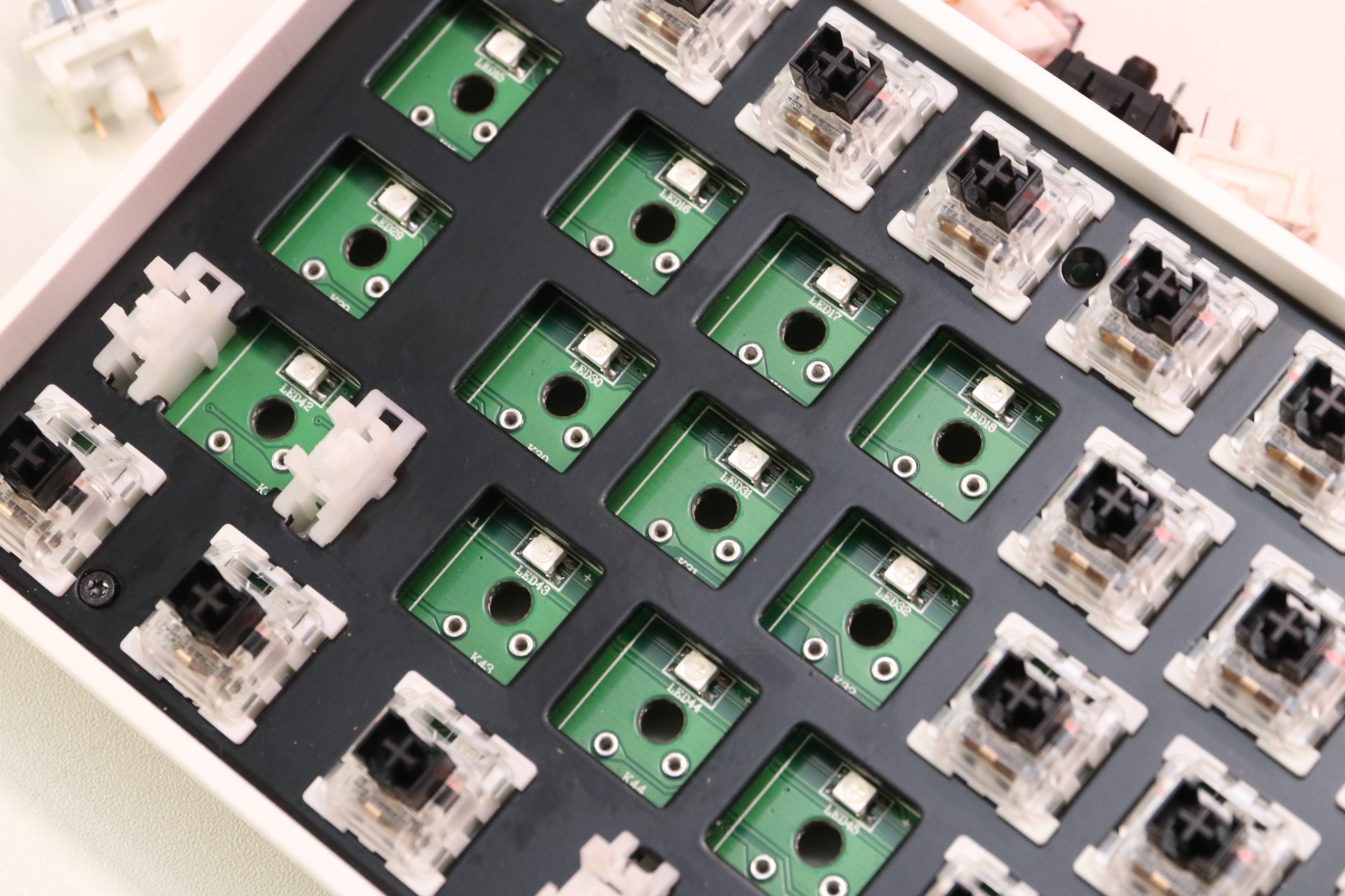 性价比超高的超薄无线键盘,性价比热插拔机械键盘推荐