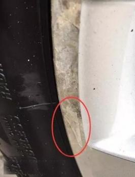 汽车轮毂氧化漏气怎么修复,换胎时轮毂刮花氧化了怎么处理