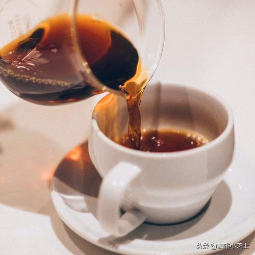 搞不清这群人为什么喜欢手冲？手冲咖啡有啥魔力？听他们自己说说