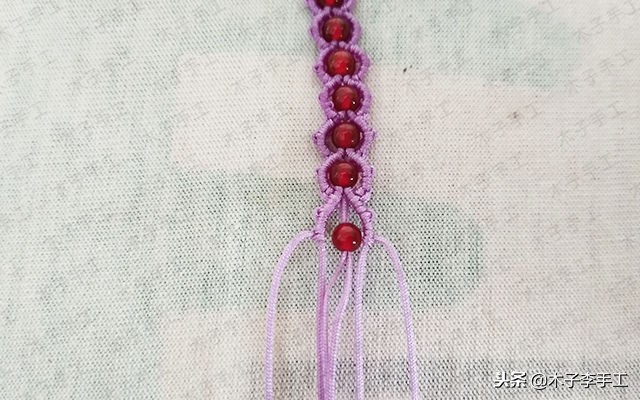 心形手链编法图解视频,手工串珠心形笔筒图解大全