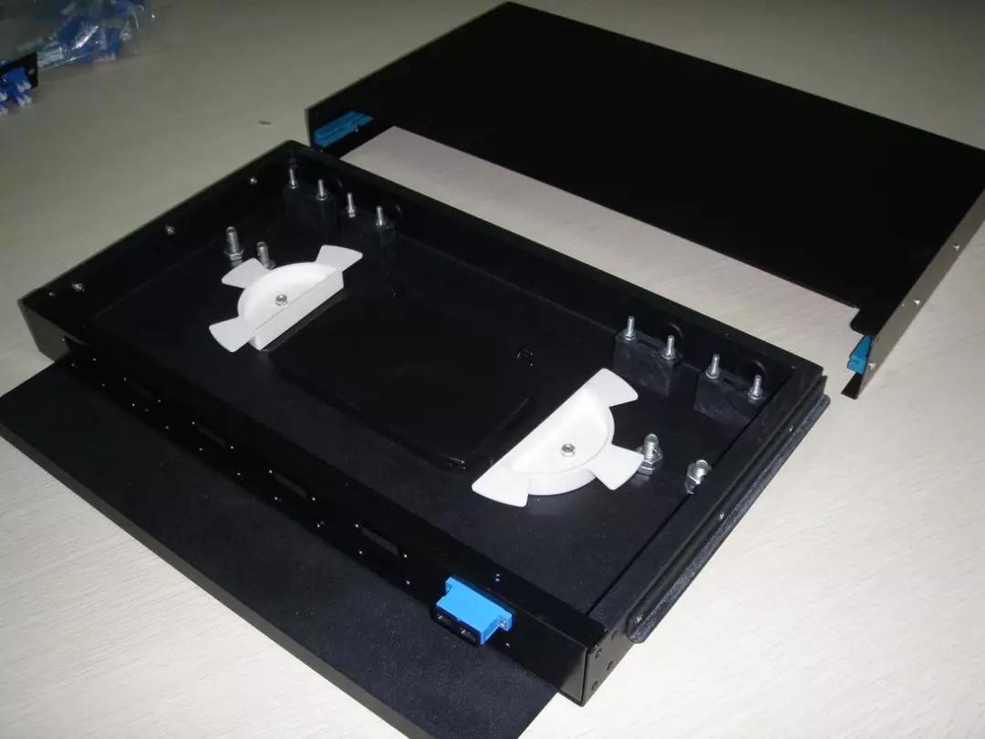 光纤终端盒和odf架的区别,odf光纤配线架配置详细图文讲解