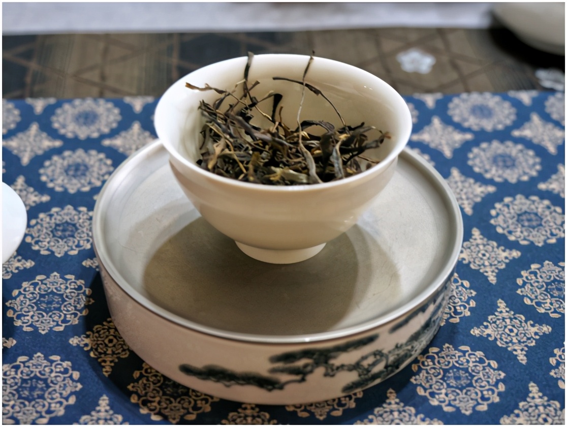 隐山野生古树红茶,隐山古树春茶