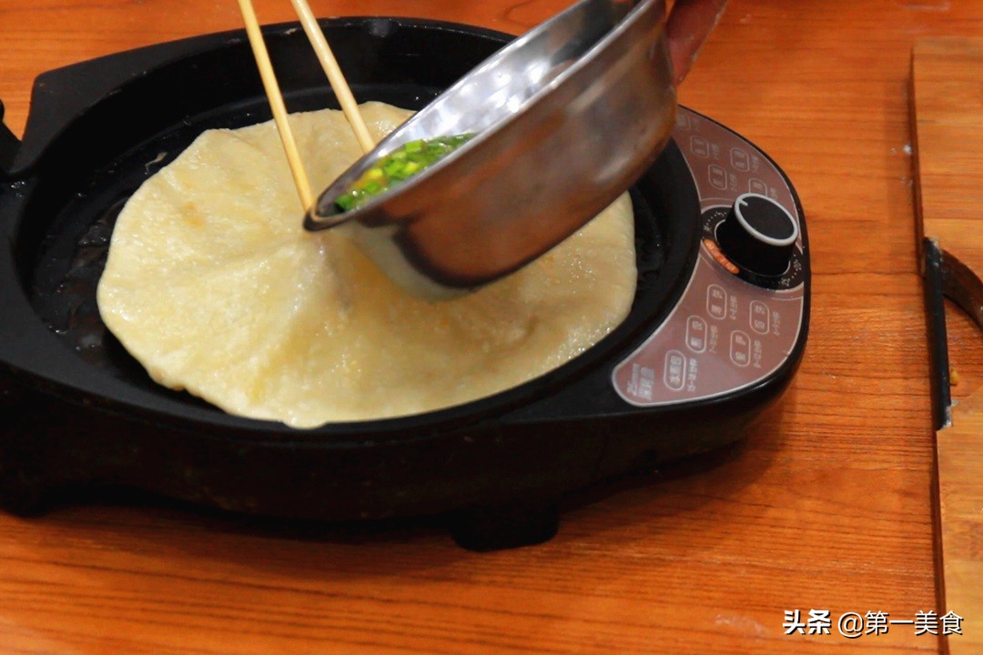 早点摊鸡蛋灌饼去哪里学,早餐店鸡蛋发面饼