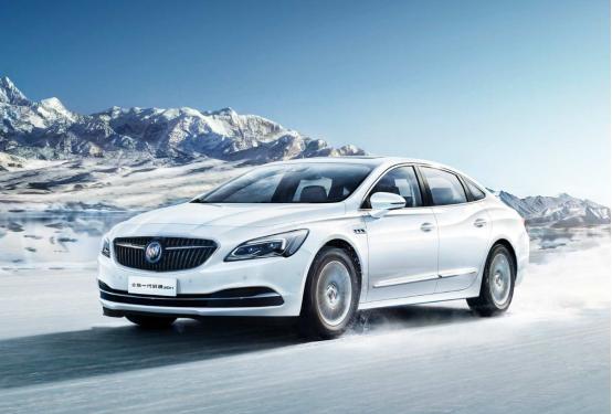 中型别克君威2.0t落地价,别克君威2021款552t精英真实油耗