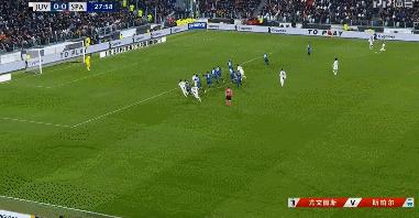 谜题解开,c罗进球后霸气回应动作