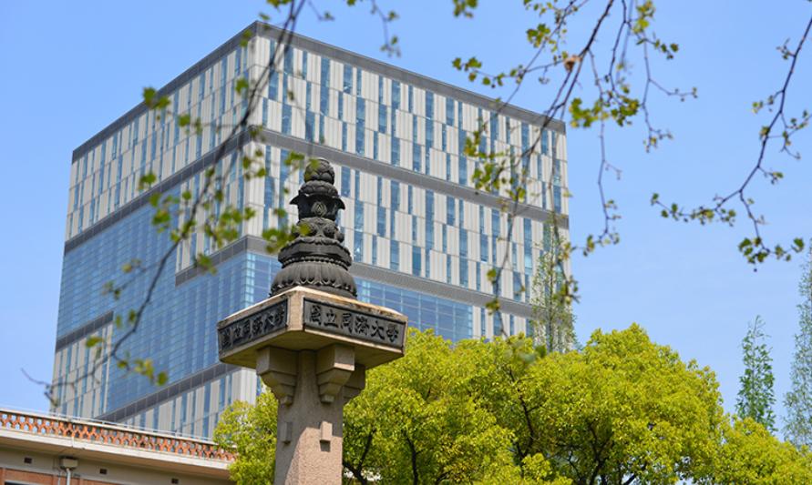 上海偏科严重的大学，土木工程全国第一，排名却进不了全国前10