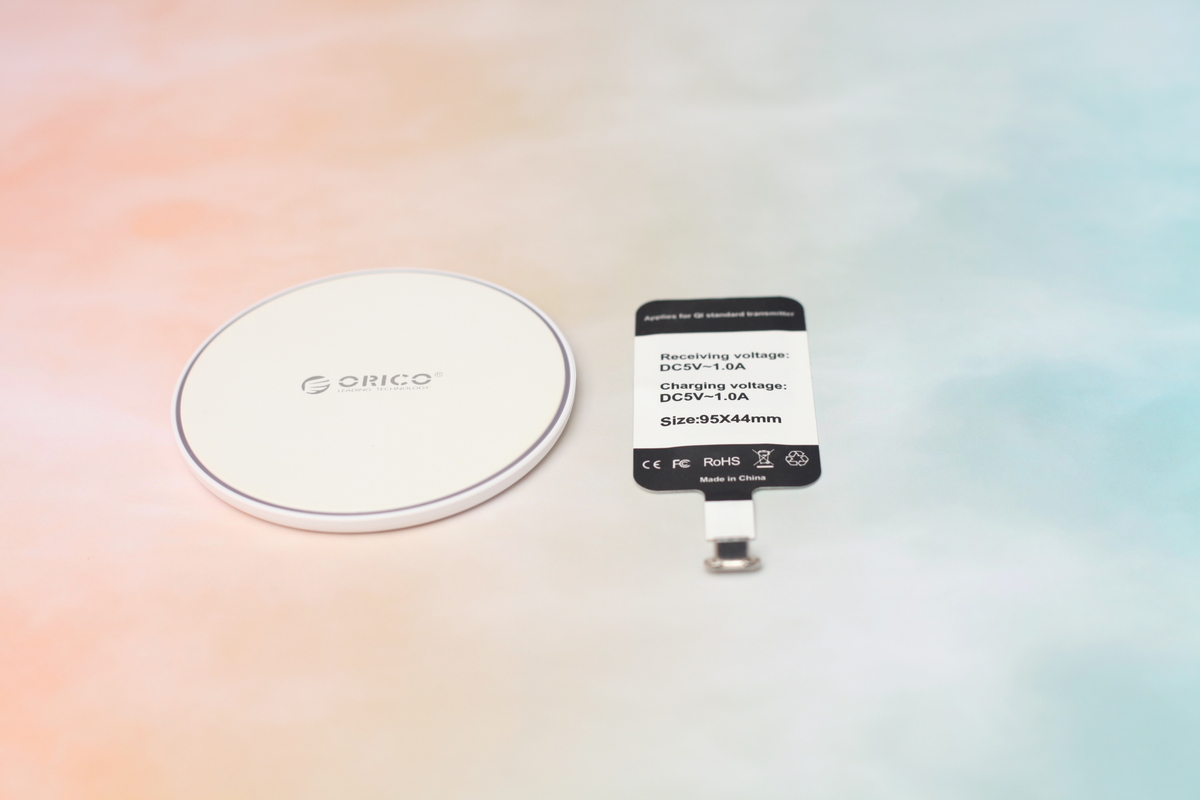 支持安卓无线充电器三合一,适用于无线充电的手机