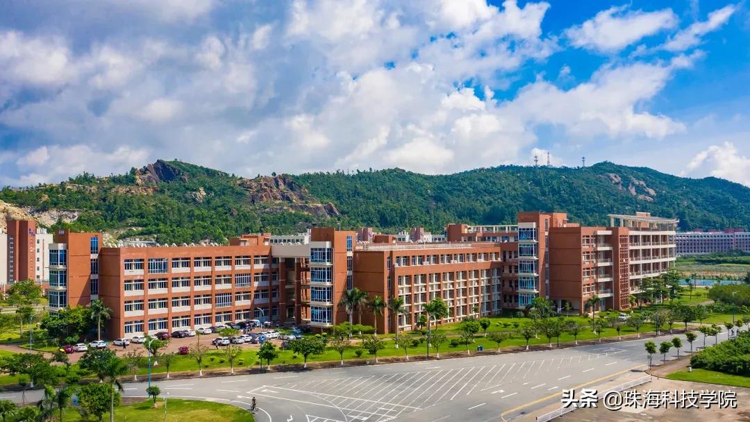 读一所校园环境和学习氛围全方位一流的大学是什么体验？