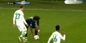 足球搞笑假摔集锦,足球场上的影帝们搞笑集锦