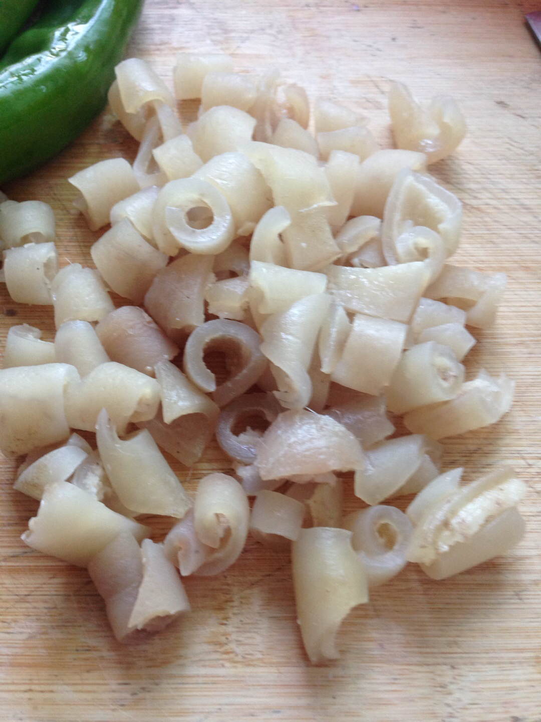 中药猪肤的别名,猪肤汤治疗皮肤病