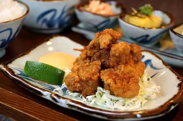 绿皮书黄金脆皮鸡,绿皮书吃脆皮鸡