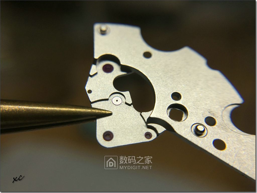 美度贝伦赛丽m8690真假对比图,美度贝伦赛丽m8690哪年上市的