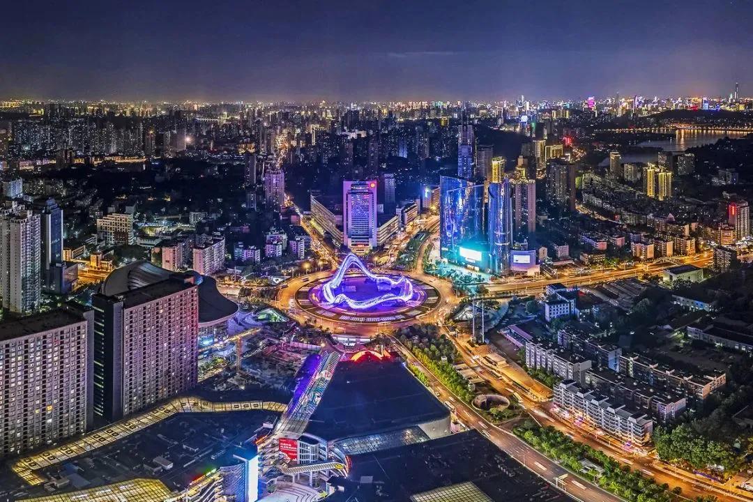 在你心中世界是什么颜色的,在你心中是什么样子的