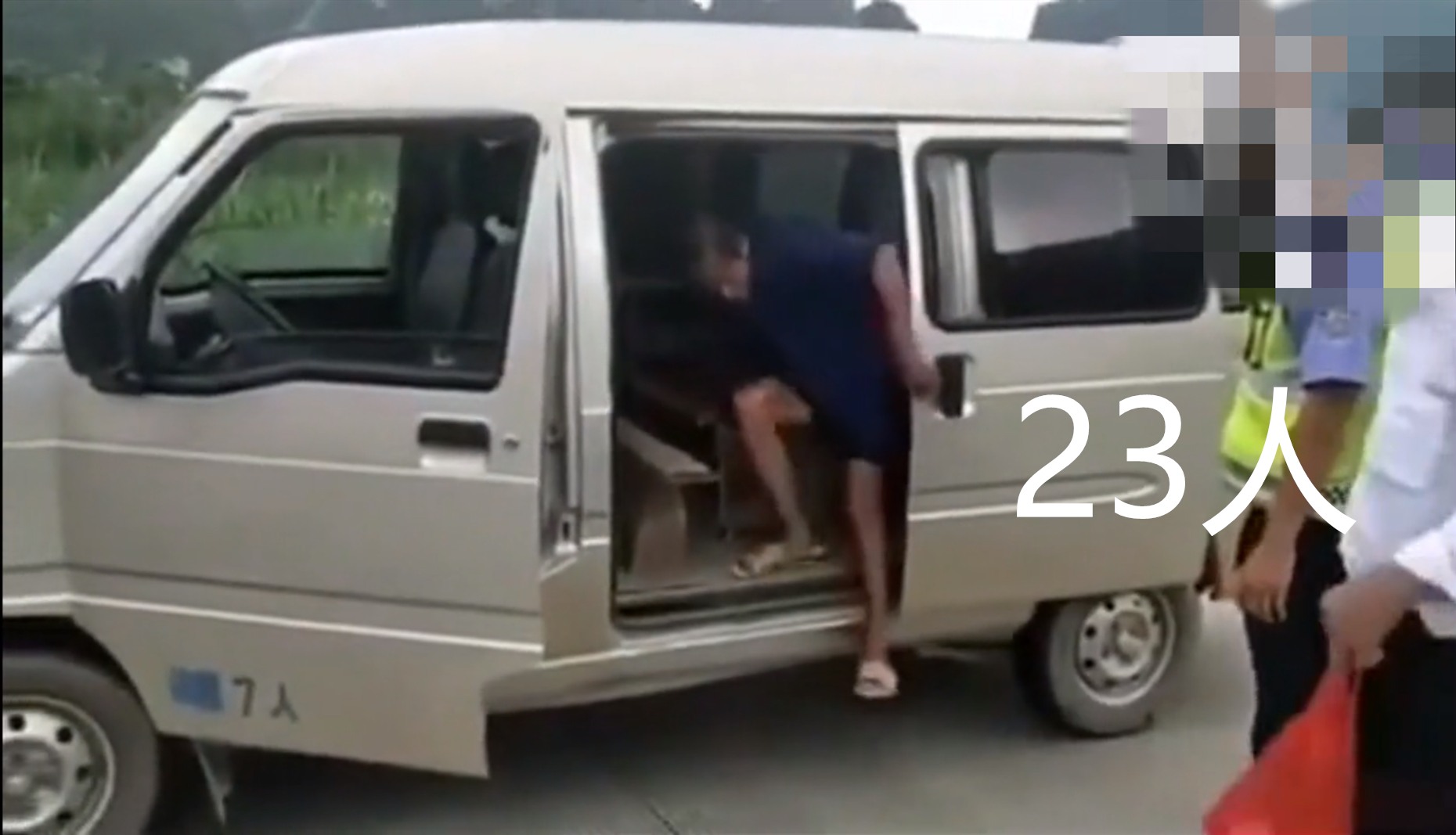 碾压金杯的全能王,五菱见它得叫大哥,大通G10,载人拉货我最强