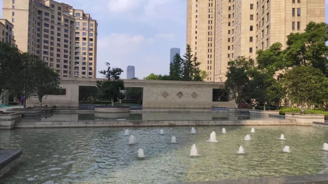 归来仍是少年古玩市场,归来仍是少年季羡林