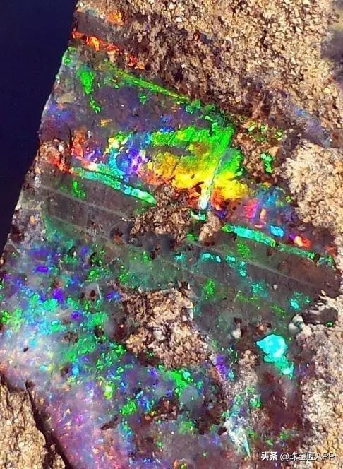 欧泊首饰好吗,欧泊饰品属于什么档次