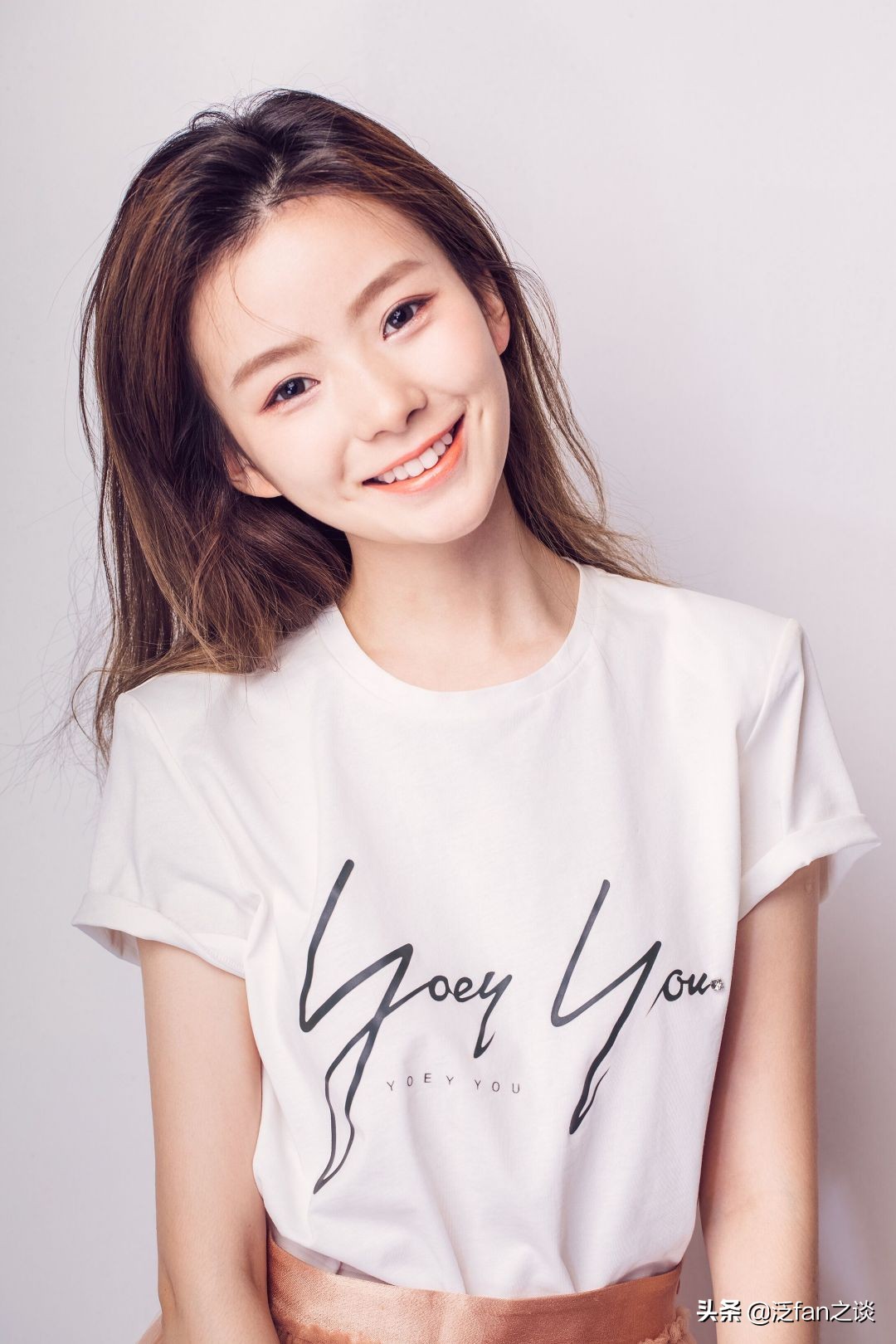 陈卓璇脖子的胎记用什么遮住了,陈卓璇谈胎记