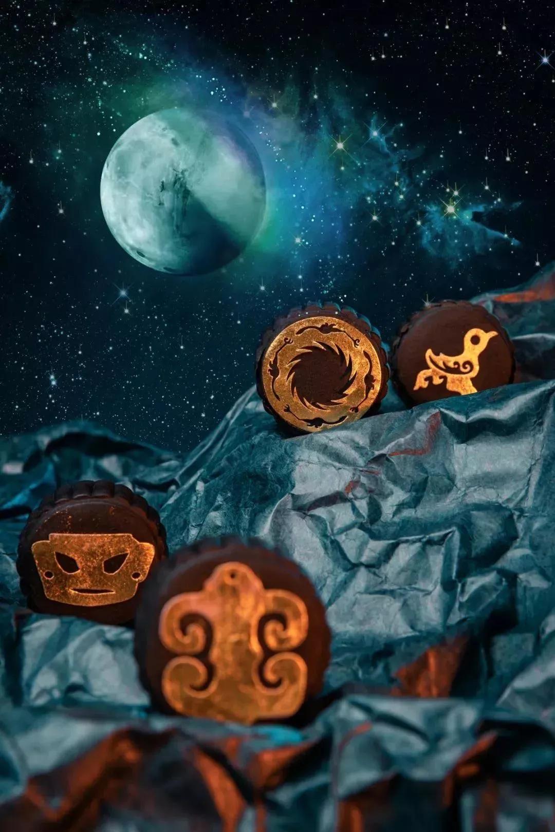 今年的月饼要多个五角星了,今年的月饼要多一个五角星了