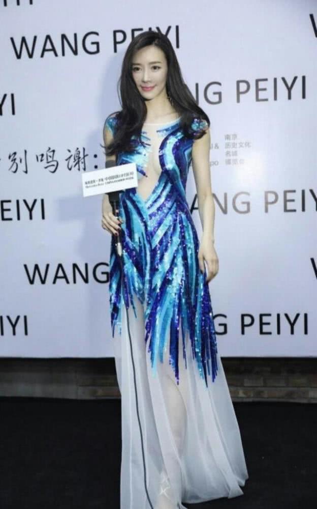 周韦彤白裙图片,周韦彤高级图片