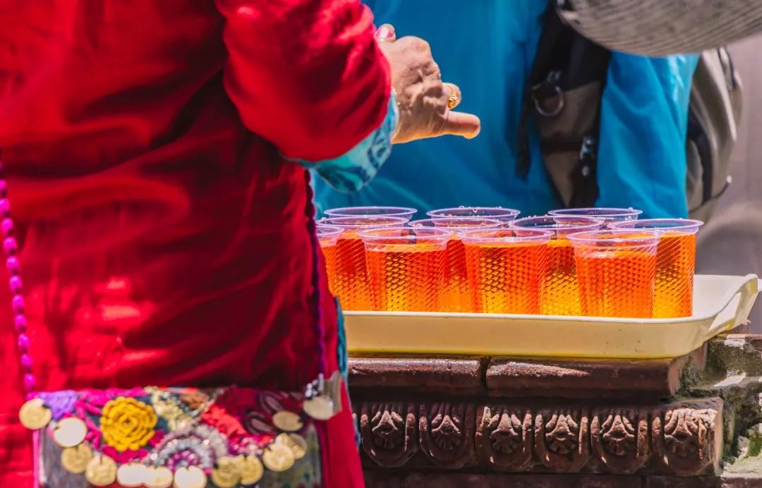 *局骗**和微笑,3000元带你体验双面尼泊尔