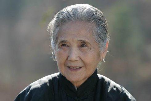 她曾是央视名嘴,她曾是央视主播42岁结婚