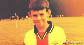 足坛十大颜值球星照片,足坛十大巨星小时候