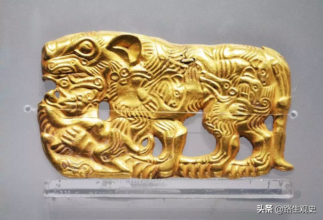 *疆新**有2座山，让黄金与美玉在2500年前相遇，影响了中国人的审美