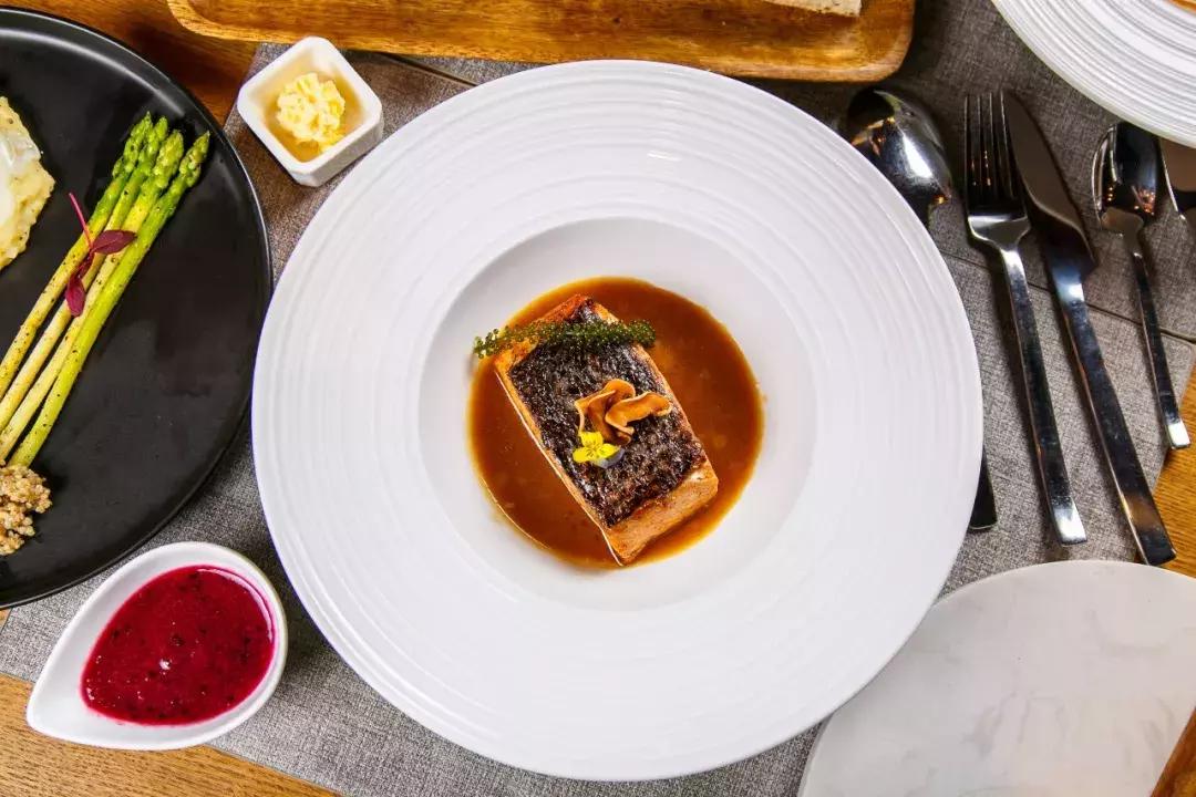 万元抽奖！送戴森卷发棒+TF口红！这家花园西餐厅让我开始嫌弃男友！