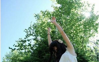 抑郁自卑怎么快速走出来,怎样不自卑不自信走出来