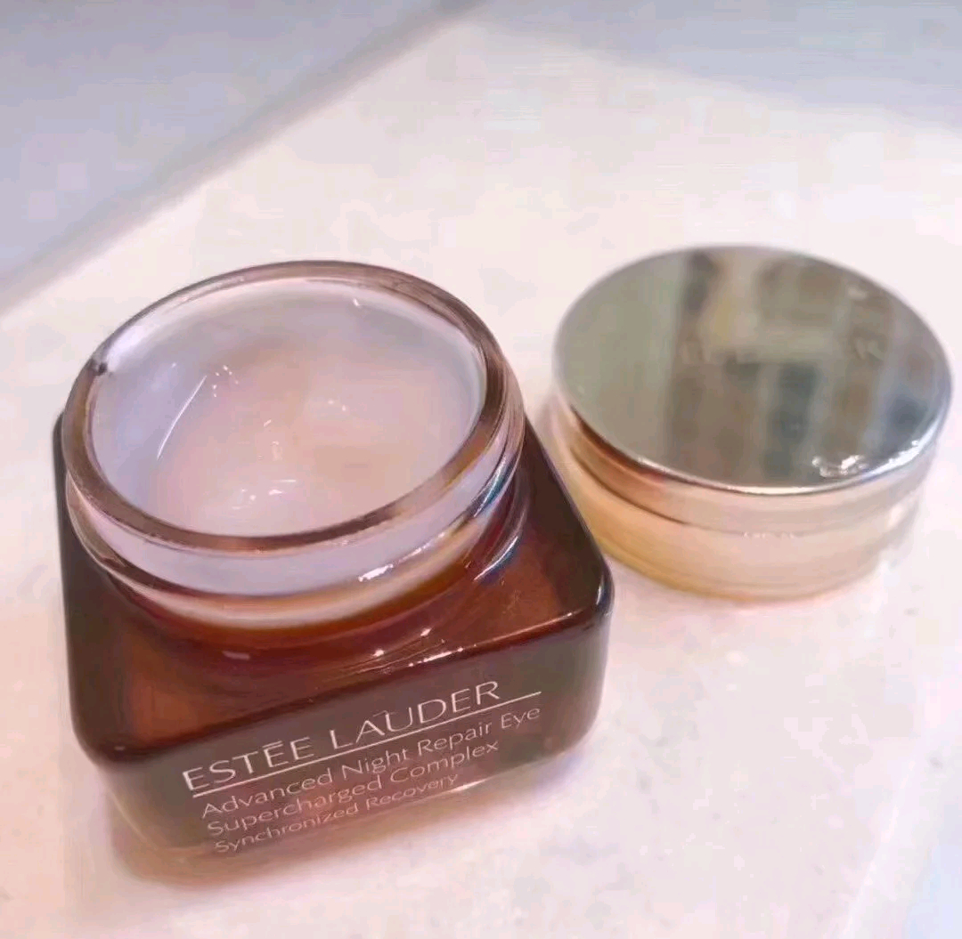 雅诗兰黛小棕瓶和兰蔻眼霜哪个好,雅诗兰黛小棕瓶和兰蔻小黑瓶对比