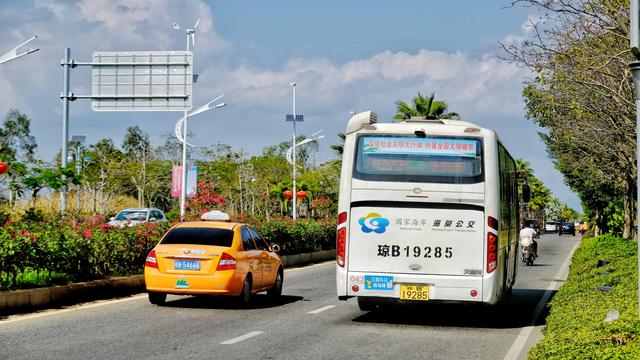 一个人去三亚的旅游攻略怎么做,三亚旅行攻略和注意事项大全